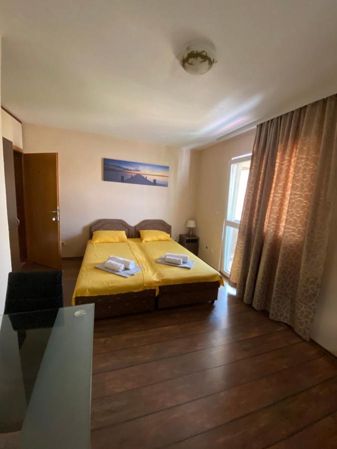 Apartments And Rooms Grande Casa Bar Exterior foto